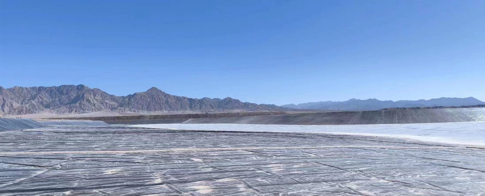 Jinseed geomembrane flat-die extrusion production line