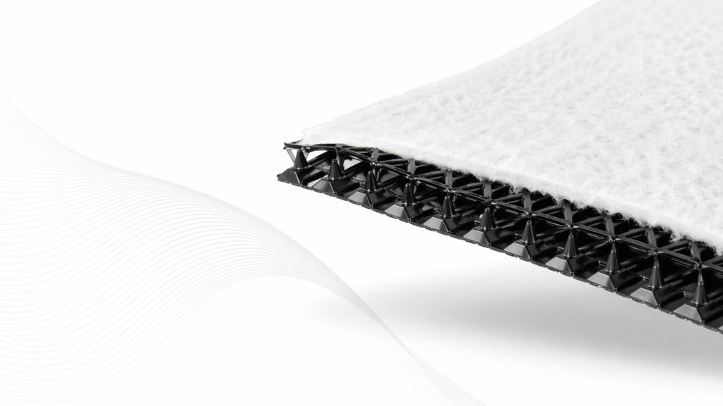 Drainage geocomposite cross-section with tri-planar HDPE core